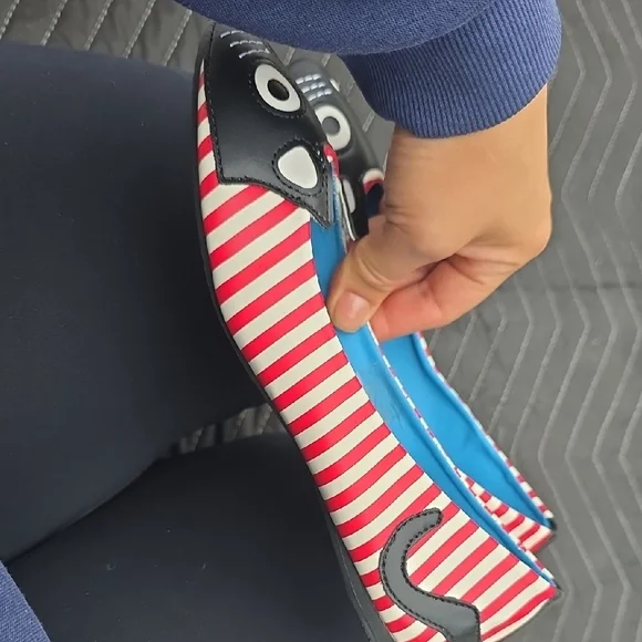 T.U.K Black and Red Cat Flats - Picture 2 of 9